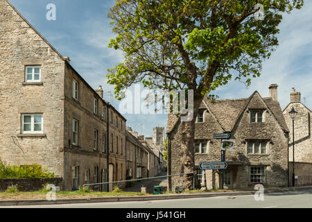 Frühling in Northleach, einer Kleinstadt Cotswold in Gloucestershire. Stockfoto