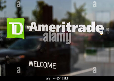 Cincinnati - ca. Mai 2017: TD Ameritrade Niederlassung. TD Ameritrade in einen Online-Broker von Aktien und Beteiligungen ich Stockfoto