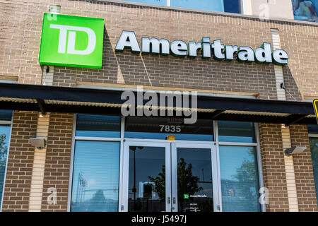 Cincinnati - ca. Mai 2017: TD Ameritrade Niederlassung. TD Ameritrade in einen Online-Broker von Aktien und Beteiligungen II Stockfoto