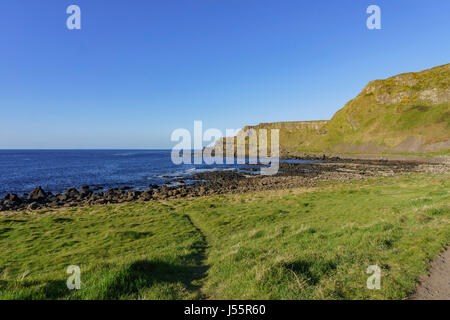 Die berühmten alten Vulkanausbruch - Riesen Causeway von County Antrim, Nordirland Stockfoto