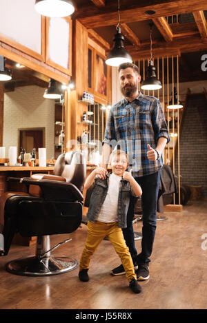 Glücklich mich Friseur OK Anzeichen Stockfoto