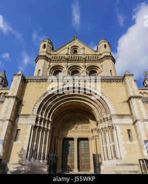 Außenansicht des historischen St. Annes Cathedral, Belfast Stockfoto