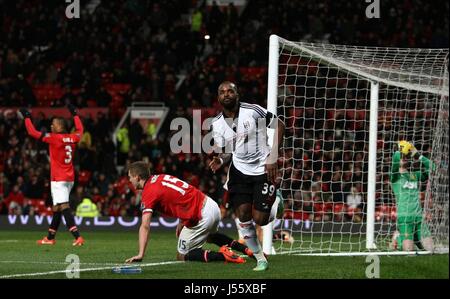 DARREN BENT feiert MANCHESTER UNITED V FULHAM OLD TRAFFORD MANCHESTER ENGLAND 9. Februar 2014 Stockfoto