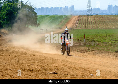 Offroad Motorrad Rennen. in der Toskana, Italien fotografiert. Stockfoto