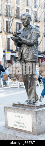 Statue von Federico García Lorca auf der Plaza de Santa Ana, Madrid, Spanien Stockfoto