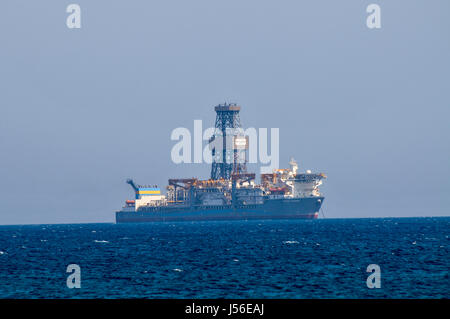 Tiefsee Drilling Rig der Küste von Limassol Zypern Stockfoto