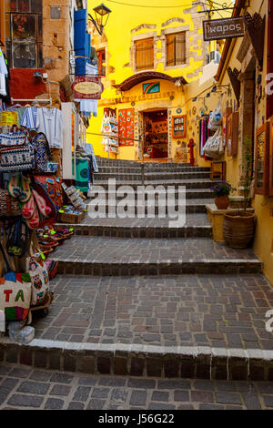 Geschäfte in der Altstadt von Chania auf der Insel Kreta, Griechenland. Stockfoto