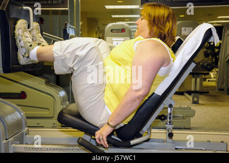 Orlando Florida, International Drive, The Peabody Orlando, Hotel, Health Club, hispanische Frau weibliche Frauen, übergewichtige übergewichtige Fettleibigkeit, dicke dicke, dicke Rotunde Stockfoto