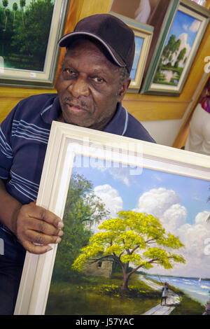 Florida Mt. Mount Dora, Donnelly Park, Florida Highwaymen Art Show, Künstler, Roy McLendon, Schwarze Schwarze Afrikaner ethnische Minderheit, Erwachsene Erwachsene Mann mich Stockfoto
