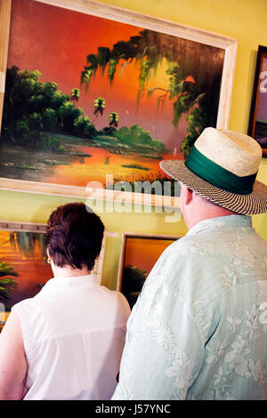 Florida Mt. Mount Dora, Donnelly Park, Florida Highwaymen Art Show, Künstler, Alfred Hair, Erwachsene Erwachsene Männer Männer männlich, Frau Frauen weibliche Dame, Paar, Landschaft Stockfoto