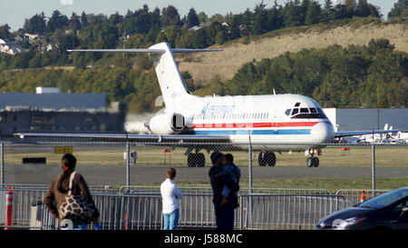 SEATTLE, WASHINGTON, USA - 2. Oktober 2014: Ameristar McDonnell Douglas DC-9, N785TW Abfahrt auf Boeing-Flugplatz Stockfoto