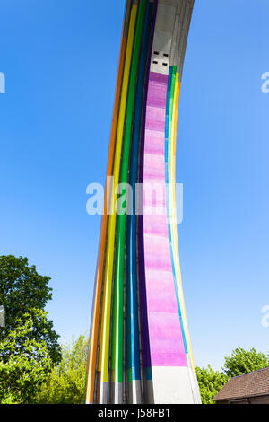 Reisen in die Ukraine - Detail des Regenbogens lackiert Arch of Diversity (Freundschaft der Nationen Bogen, Bogen der Freundschaft der Menschen), Kiew-Pride-Parade symbol ich Stockfoto