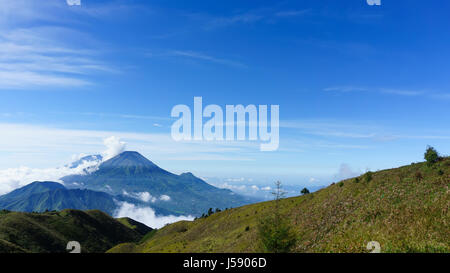 Querformat aus Mount Prau, Indonesien Stockfoto