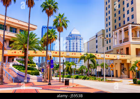 Blick nach Norden in Richtung Innenstadt aus dem Convention Center in Tampa FL Stockfoto