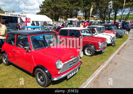 die Riviera laufen für Mini Autos, veranstaltet von der kornischen Miniclub Pentewan Sands Holiday Park in Cornwall, England, uk. Stockfoto