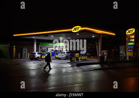 Einen Überblick über die der Jet-Tankstelle in Leyton High Road, East London, wo sechs Jahre alte Beatrice Felicia auf der Rückseite ihres Vaters Auto saß war, wenn es gestohlen wurde, als ein Mann posiert als Käufer. Stockfoto