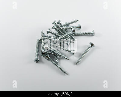 Eine Anzahl von Schrauben in der Szene nach dem Zufallsprinzip verteilt Stockfoto