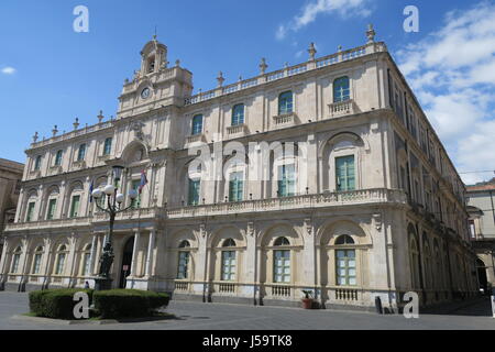 Catania ist die Hauptstadt der Metropole Catania. Universität Catania. siculorum Gymnasium. Sizilien, Italien, Europa Stockfoto