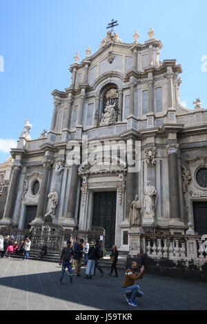 Basilika Maria Santissima dell'elemosina in Catania auf Sizilien Insel. zur Jungfrau Maria geweiht wurde. In Papst 1964 Pio XII gefördert Kirche Basilika Stockfoto