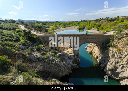 Frankreich, Herault, Saint-Jean-de-Fos, der Pont du Diable und Herault Fluss Stockfoto