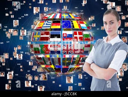 Digital Composite Panel mit Fahnen auf einem Ball und Foto Hintergrund in Verbindung. ernsthafte Business-Frau Stockfoto