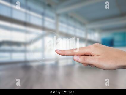 Digital Composite Hand berühren Luft der großen Sport Halle gymnasium Stockfoto