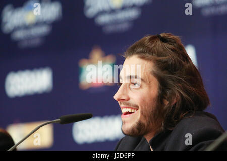 Kiew, UKRAINE - 14. Mai 2017: Salvador Sobral aus Portugal auf der Pressekonferenz beim Eurovision Song Contest in Kiew, Ukraine Stockfoto