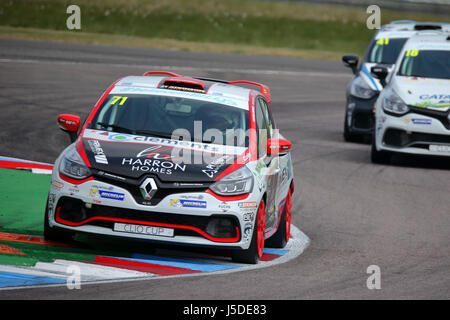 Max Coates von Thruxton Race Course während der Qualifikation für die Renault UK Clio Cup am Samstag, den 6. Mai 2017 Stockfoto