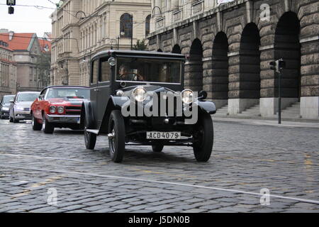 Oldtimer in Prag Stockfoto