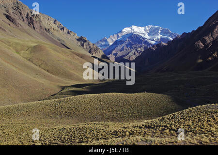 Aconcagua von Laguna de Los Horcones (in der Nähe von Paso De La Cumbre / Punete del Inca). Argentinien Stockfoto