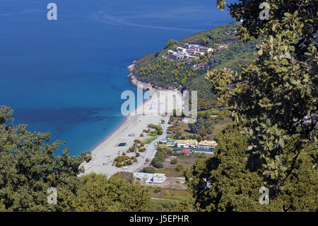 Panorama Beach in der Nähe von Alhaurín el Grande Dorf Karavostasi, im ionischen Meer, Region Epirus, Griechenland Stockfoto