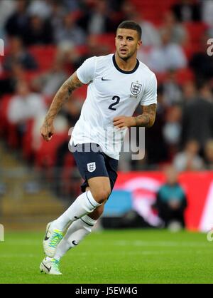 KYLE WALKER ENGLAND TOTTENHAM HOTSPUR FC ENGLAND & TOTTENHAM HOTSPUR FC WEMBLEY LONDON ENGLAND 14. August 2013 Stockfoto