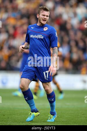 ARON GUNNARSSON CARDIFF CITY FC KC STADIUM HULL ENGLAND 14. September 2013 Stockfoto