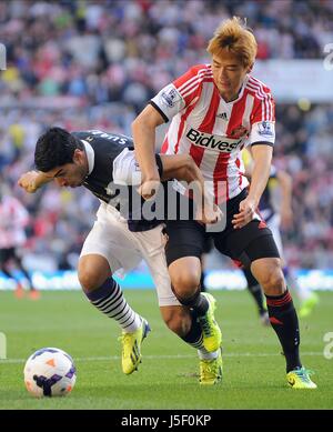 LUIS SUAREZ KI SUNG-YONG SUNDERLAND FC V LIVERPOOL SUNDERLAND FC V LIVERPOOL FC Stadion von leichten SUNDERLAND ENGLAND 29 Septemb Stockfoto