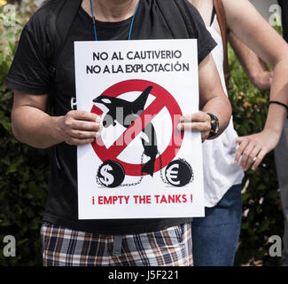 Tier Rechte Demonstranten außerhalb Aquarium Loro Parque in Puerto De La Cruz auf Teneriffa, Kanarische Inseln, Spanien Stockfoto