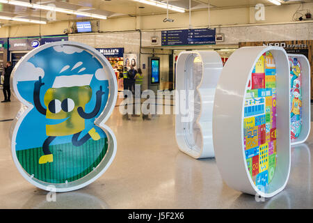 Concourse Leeds Station Stockfoto