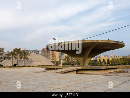 Hubschrauberlandeplatz in der Rachid Karami international Exhibition centre entwickelt von brasilianischen Architekten Oscar Niemeyer, North Governorate, Tripoli, Libanon Stockfoto