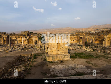 Große Hof der Tempelanlage Beqaa Governorate, Baalbek, Libanon Stockfoto