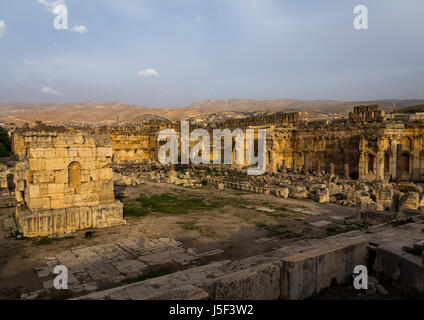 Große Hof der Tempelanlage Beqaa Governorate, Baalbek, Libanon Stockfoto