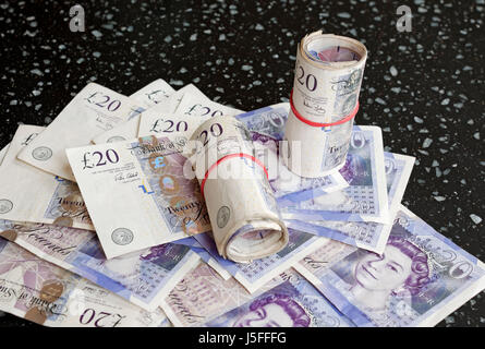 Nahaufnahme von englischem Geldgeld £20 zwanzig Pfund Banknoten Banknote England UK Vereinigtes Königreich GB Großbritannien Stockfoto