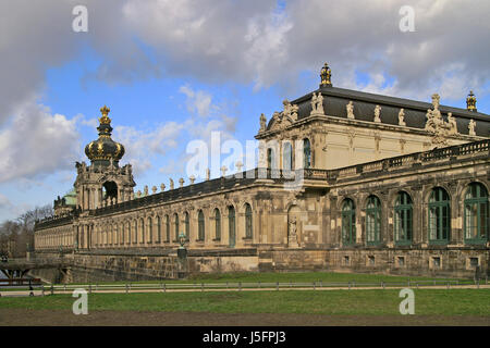 blauen Glanz erstrahlt hell lucent leichte heitere leuchtende Builddetail historischen Stockfoto