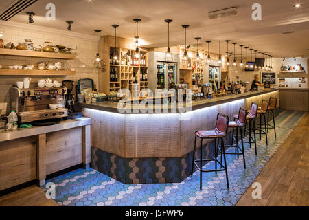 Kneipe in Glasgow Central Station Stockfoto