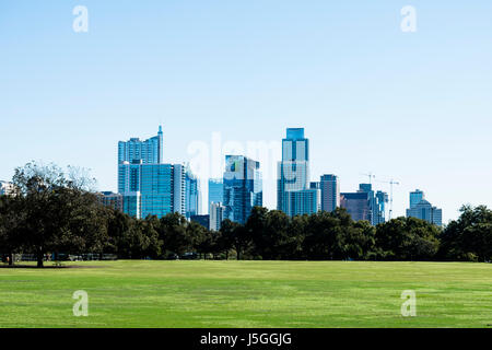 Skyline von Austin Texas USA aus dem Great Lawn Zilker Park. Stockfoto