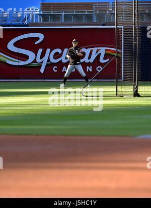 San Diego, Kalifornien, USA. 21. April 2017. Ichiro Suzuki (Marlins) MLB: Ichiro Suzuki von Miami Marlins vor dem Hauptliga-Baseball-Spiel gegen die San Diego Padres im Petco Park in San Diego, Kalifornien, USA. Bildnachweis: AFLO/Alamy Live-Nachrichten Stockfoto