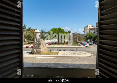 Ansicht des "Plaza 13 de Marzo" von Revolution Museum, Havanna, Kuba Stockfoto