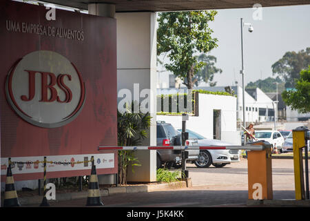 São Paulo, Brasilien, 18. Mai 2017. Fassade des JBS-Hauptsitz in der Stadt São Paulo. Das Unternehmen, das eines der größten Food-Industrie in der Welt, kehrt in die Schlagzeilen nach einem seiner Besitzer, Unternehmer Joesley Batista ist offenbart die brasilianischen Behörden, Audio-Aufnahmen, die der Präsident der Republik, Michel Temer, in ein System der Korruption zu verpflichten. Foto im 5. September 2016. CJPRESS BR/Marcelo Chello. Bildnachweis: CJPRESS BR / Alamy Live News Stockfoto