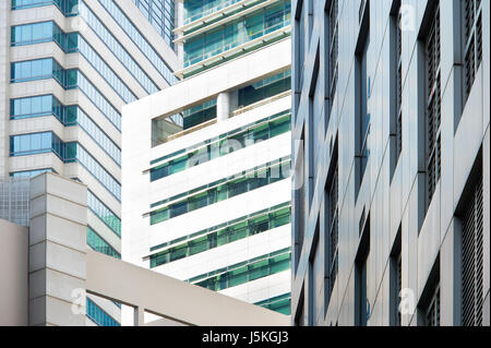 Große Dichte von Bürogebäuden in Singapur. Hintergrund Stockfoto