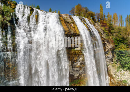 Tortum Wasserfall ist der größte Wasserfall und es ist eines der bemerkenswertesten Naturschätze der Türkei Stockfoto