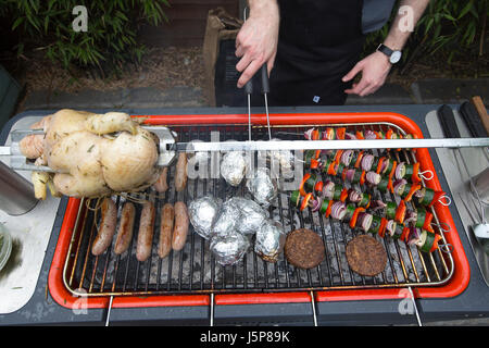 Hestons Everdure Hub Grill, große, graue Monolith ein neues Genre von Michelin-Sternen ausgezeichneten Grills, London, England, UK Stockfoto