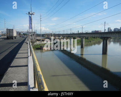 0113 Fußgängerbrücke Marcos Highway Brücke Autobahn Marikina City 02 Stockfoto